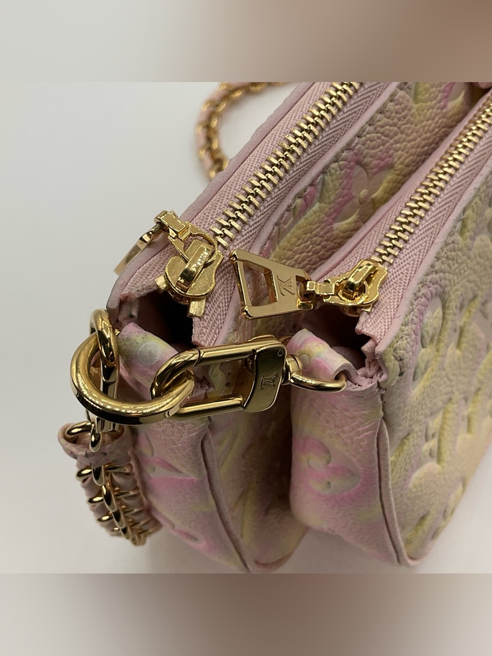 Louis Vuitton Monogram Empreinte Multi Pochette - Summer Stardust - Picture 12 of 16